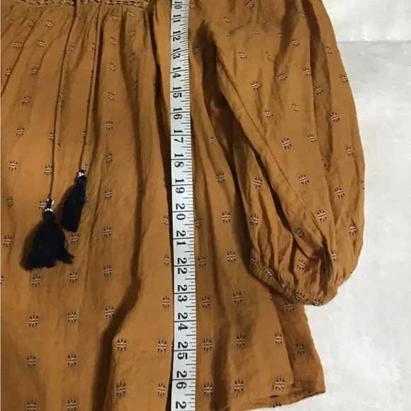 Woman’s size medium tantrums, BoHo top with beautiful embroidery and tassel ties - Picture 9 of 10